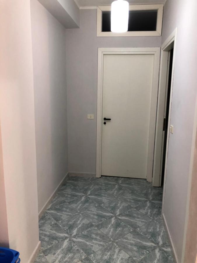 Appartamento Zona Aeroporto Lamezia Terme Bagian luar foto